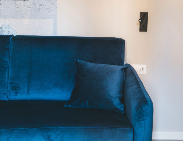 blue-(17)