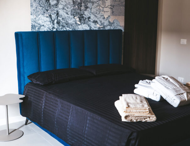 blue-(8)